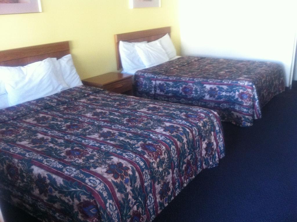 Galaxie Motel Brigham City Δωμάτιο φωτογραφία